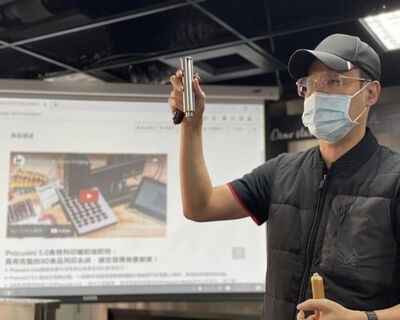 旅館系教師研習--3D食物列印機