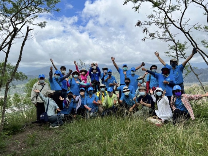 April 23-24, 2022 Kajihara Hiroyuki from the Department of Health and Leisure Management gave a class to the interpreter of Taitung GeoparkImage